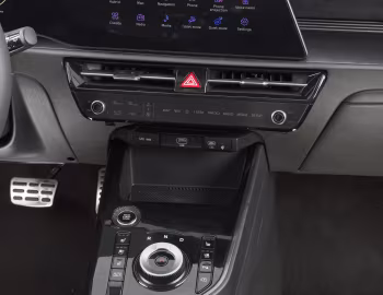 Інтэр'ер Kia Niro HEV [EU-spec] (SG2) '2022–н.ч.
