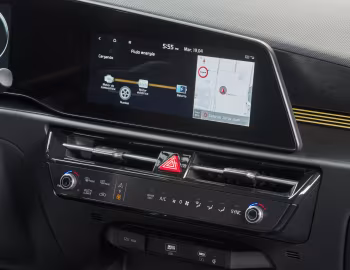 Інтэр'ер Kia Niro HEV [EU-spec] (SG2) '2022–н.ч.