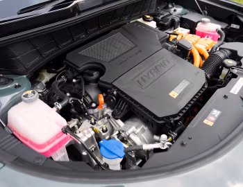 Under The Hood Kia Niro HEV GT-Line [Australia] (SG2) '2022–pr.