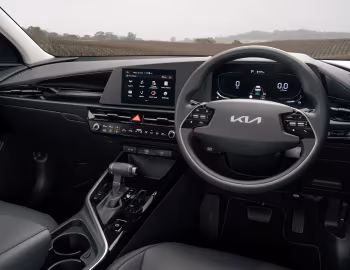 Торпедо Kia Niro HEV S [Australia] (SG2) '2022–н.в.