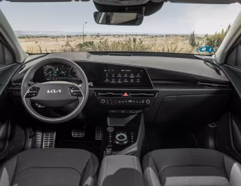 Торпедо Kia Niro PHEV [EU-spec] (SG2) '2022–н.в.