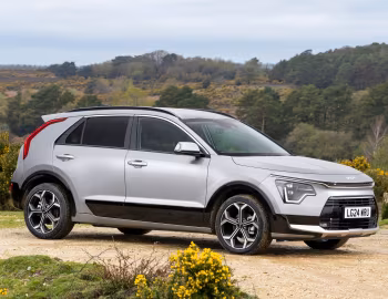 Kia Niro PHEV [UK-spec] (SG2) '2022–pr.