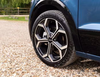Kia Niro PHEV [UK-spec] (SG2) '2022–н.в.