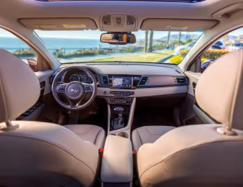 Торпедо 2018–19 Kia Niro Plug-In Hybrid [North America] (DE) '2018–19