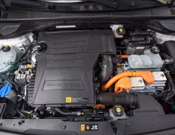 Под капотом Kia Niro Plug-In Hybrid [Worldwide] (DE) '2017–19