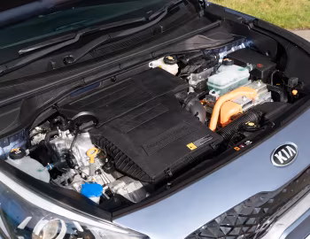 Под капотом Kia Niro Plug-In Hybrid [UK-spec] (DE) '2019–21