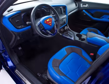 Интерьер Kia Optima Hybrid "Inspired by Superman" (TF) '02.2013