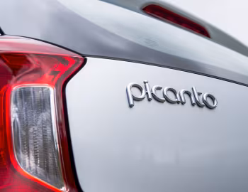 Kia Picanto [UK-spec] (JA) '2017–20