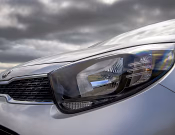 Kia Picanto [UK-spec] (JA) '2017–20