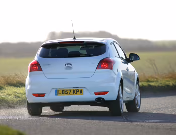Kia pro_cee'd [UK-spec] (ED) '2007–11