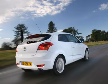Kia pro_cee'd [UK-spec] (ED) '2007–11