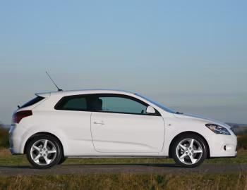 Kia pro_cee'd [UK-spec] (ED) '2007–11