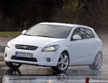 Kia pro_cee'd [Worldwide] (ED) '2007–11