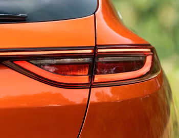 Kia ProCeed GT [UK-spec] '2021–24