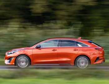 Kia ProCeed GT [UK-spec] '2021–24
