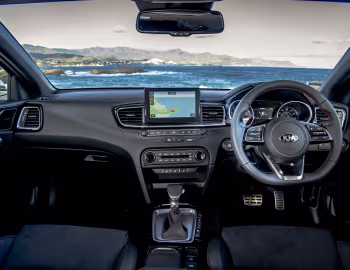 Торпедо Kia ProCeed GT [UK-spec] '2019–21