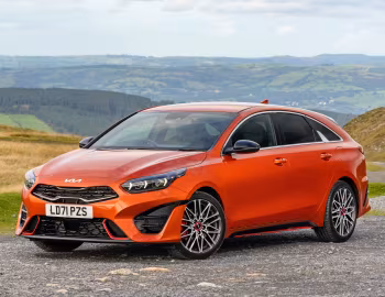 Kia ProCeed GT [UK-spec] '2021–24