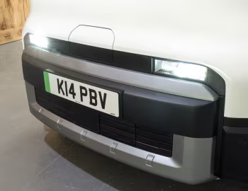 Kia PV5 Cargo L2H1 4-door [UK-spec] '2025–pr.