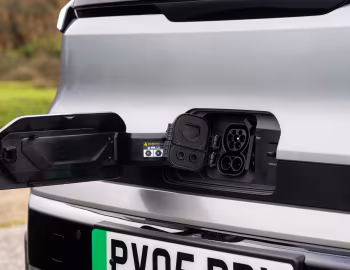 Kia PV5 Cargo L2H1 3-door [UK-spec] '2025–pr.