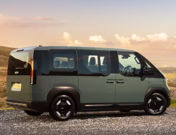 Kia PV5 Passenger [UK-spec] '2025–pr.
