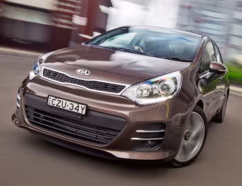Kia Rio 5-door [Australia] (UB) '2015–16