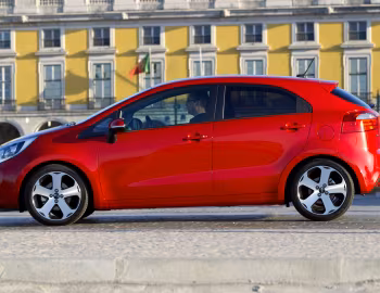 Kia Rio 5-door [Worldwide] (UB) '2011–15