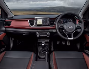 Торпедо Kia Rio "First Edition" [UK-spec] (YB) '2017