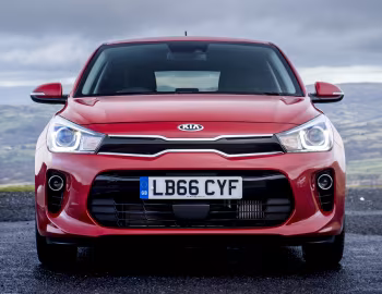 Kia Rio "First Edition" [UK-spec] (YB) '2017