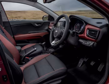 Інтэр'ер Kia Rio "First Edition" [UK-spec] (YB) '2017