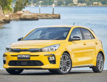 Kia Rio GT-Line [Australia] (YB) '2022–23