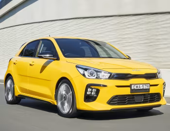 Kia Rio GT-Line [Australia] (YB) '2022–23