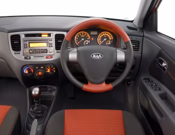 Торпедо Kia Rio Hatchback [South Africa] (JB) '2005–08