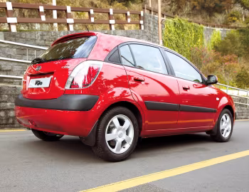 Kia Rio Hatchback 1.5 CRDi '2005–09