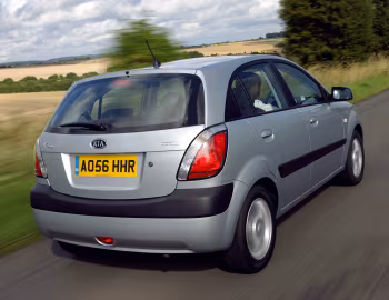 Kia Rio Hatchback [UK-spec] (JB) '2005–09