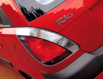 Kia Rio Hatchback 1.5 CRDi '2005–09
