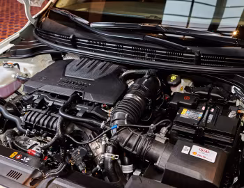 Под капотом Kia Rio Hybrid GT-Line [Worldwide] (YB) '2020–21