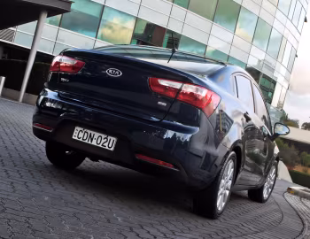 Kia Rio Sedan [Australia] (UB) '2011–15