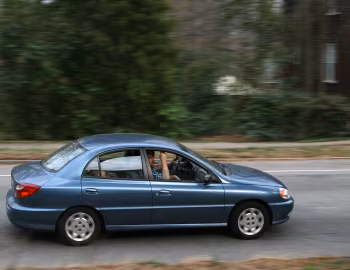 2001–02 Kia Rio Sedan [North America] (DC) '2000–02