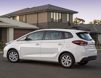 Kia Rondo [Australia] '2016–18