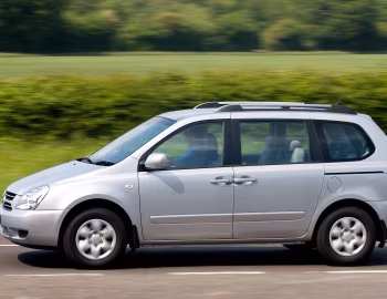 Kia Sedona [UK-spec] '2006–10