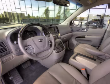 Интерьер 2014 Kia Sedona [North America] '2013–14