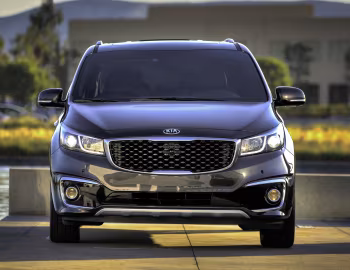 2015–18 Kia Sedona SXL [North America] (YP) '06.2014–18