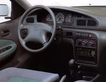 Интерьер Kia Sephia [Worldwide] '09.1995–11.1998