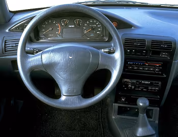 Торпедо Kia Sephia [EU-spec] (FA) '1993–96