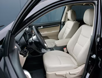 Interior Kia Sorento (XM) '2009–12