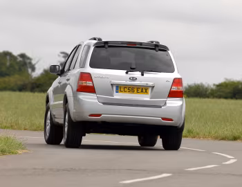 Kia Sorento [UK-spec] (BL) '2006–09