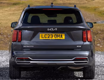 Kia Sorento HEV [UK-spec] '2023–24