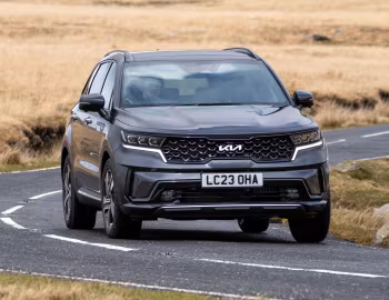 Kia Sorento HEV [UK-spec] '2023–24