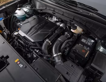 Под капотом 2021–23 Kia Sorento X-Line [North America] (MQ4) '2020–23