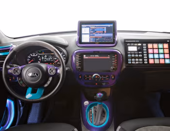 Торпедо Kia DJ Booth Soul '11.2013